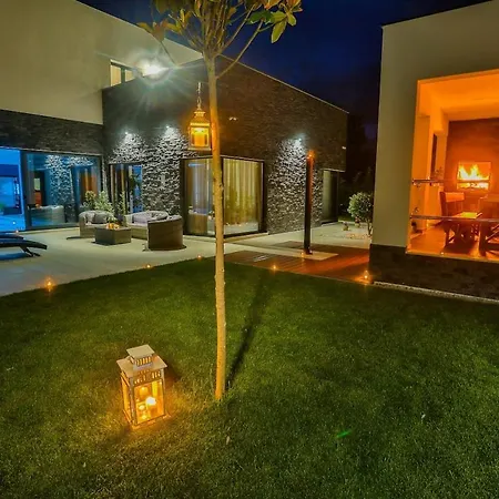 Infinity- Luxury Near Split Villa Dugopolje