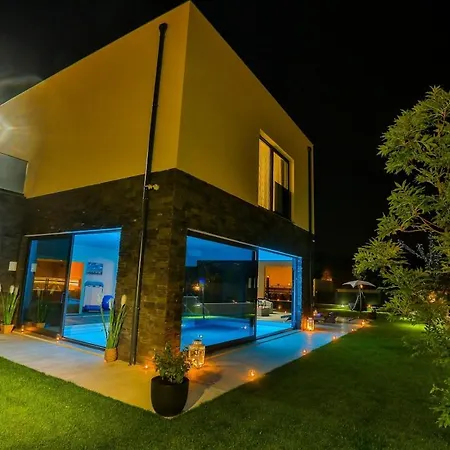 Villa Infinity- Luxury Near Split Dugopolje