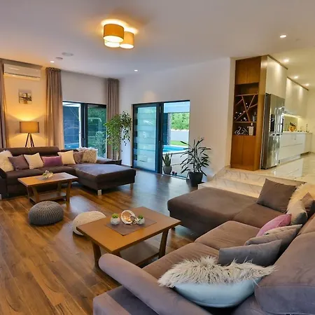 Villa Infinity- Luxury Near Split