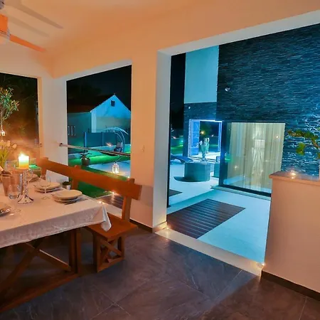 Infinity- Luxury Near Split * Dugopolje